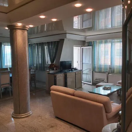 Harbour View Apartment Makarska